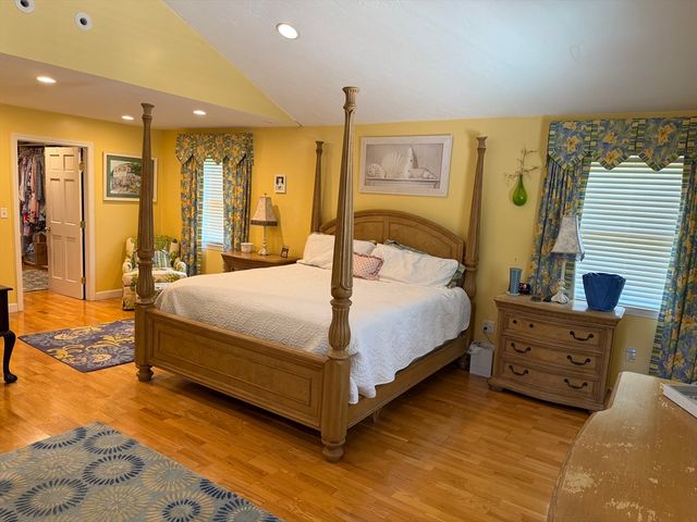 3 Walnut Knolls, Canton, MA 02021