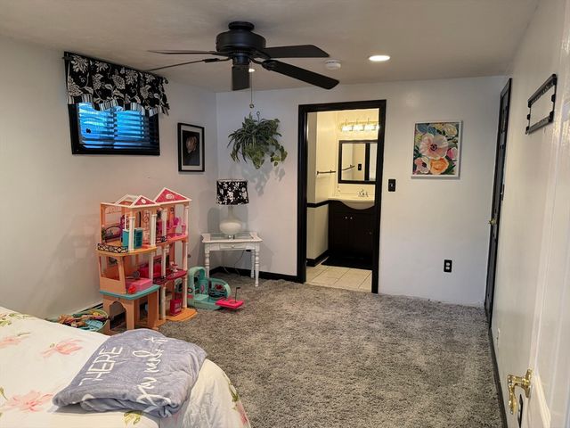 3 Walnut Knolls, Canton, MA 02021