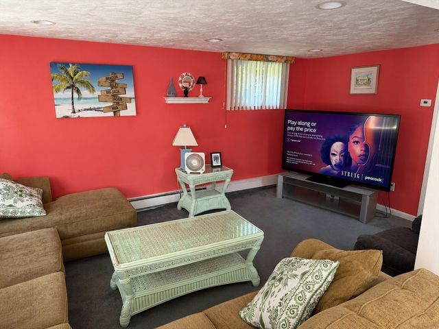 3 Walnut Knolls, Canton, MA 02021