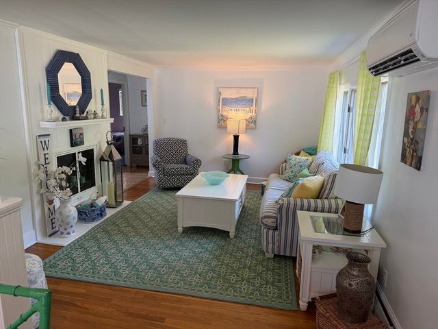 3 Walnut Knolls, Canton, MA 02021