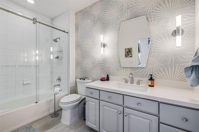 2001 Biscayne Blvd 2617, Miami, FL 33137