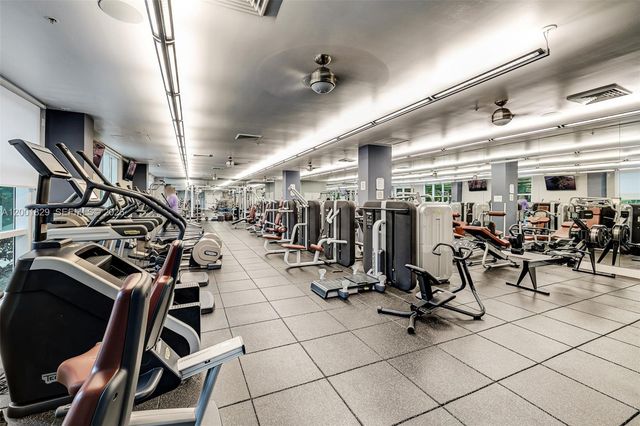 2001 Biscayne Blvd 2617, Miami, FL 33137