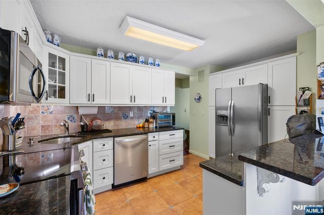 151 Prospect Avenue 9D, Hackensack, NJ 07601