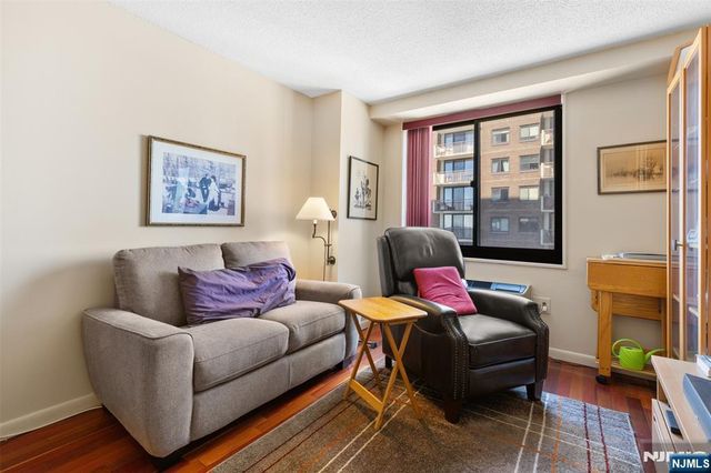 151 Prospect Avenue 9D, Hackensack, NJ 07601