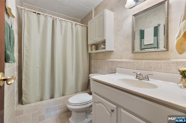 151 Prospect Avenue 9D, Hackensack, NJ 07601