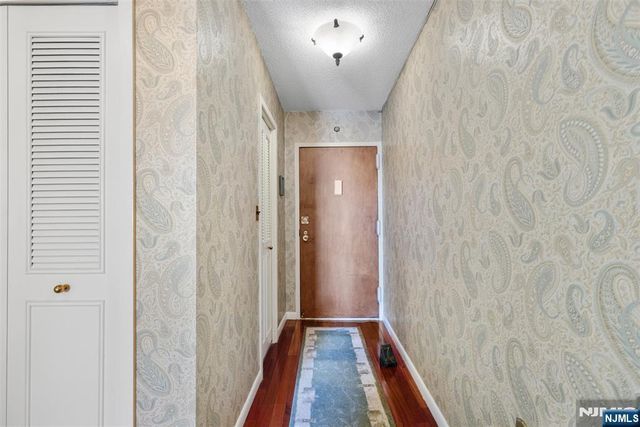 151 Prospect Avenue 9D, Hackensack, NJ 07601