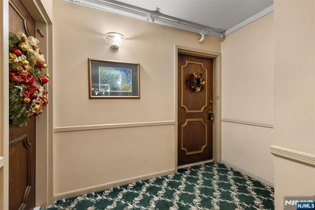 151 Prospect Avenue 9D, Hackensack, NJ 07601