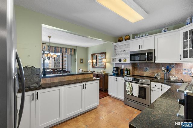 151 Prospect Avenue 9D, Hackensack, NJ 07601