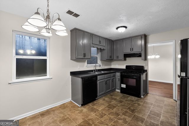 4586 High Gate Lane, Lithonia, GA 30038