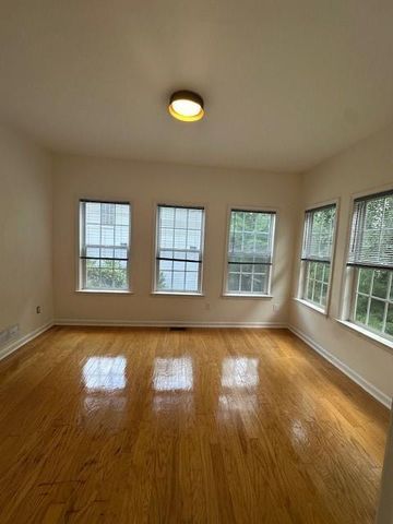 145 Glenside Lane, Duluth, GA 30097