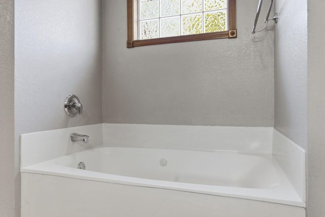 3551 W Cole Street, Battlefield, MO 65619