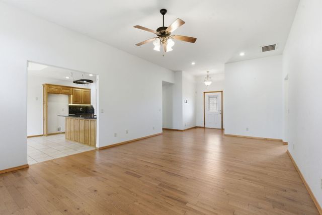 3551 W Cole Street, Battlefield, MO 65619