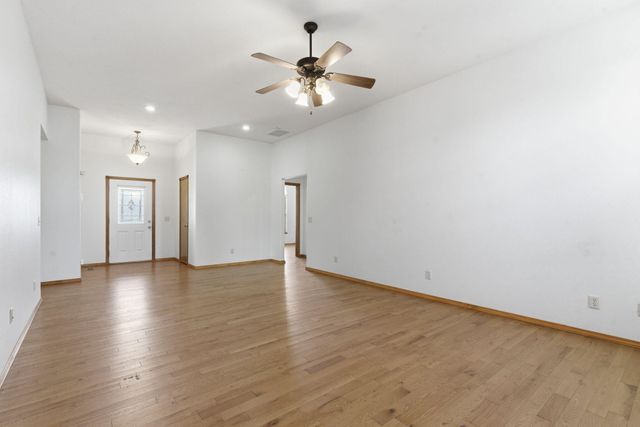 3551 W Cole Street, Battlefield, MO 65619