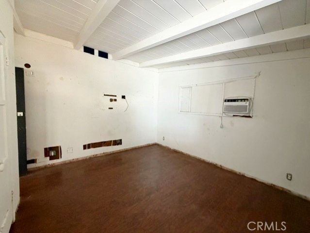15741 Wyandotte Street, Van Nuys, CA 91406