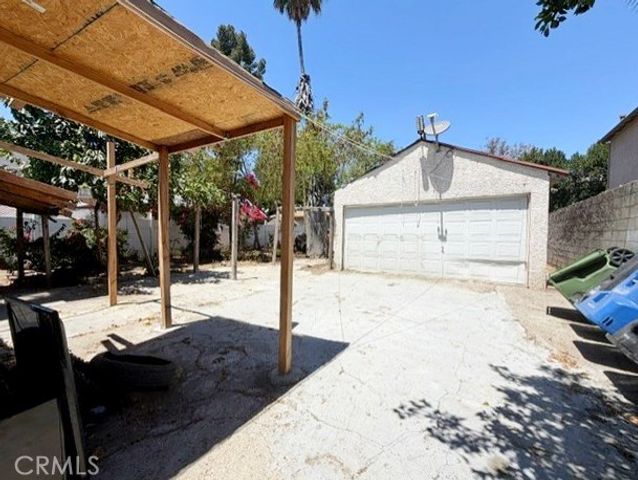 15741 Wyandotte Street, Van Nuys, CA 91406