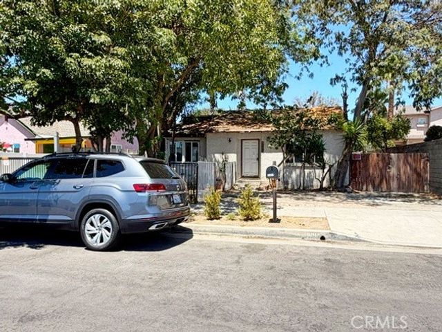 15741 Wyandotte Street, Van Nuys, CA 91406