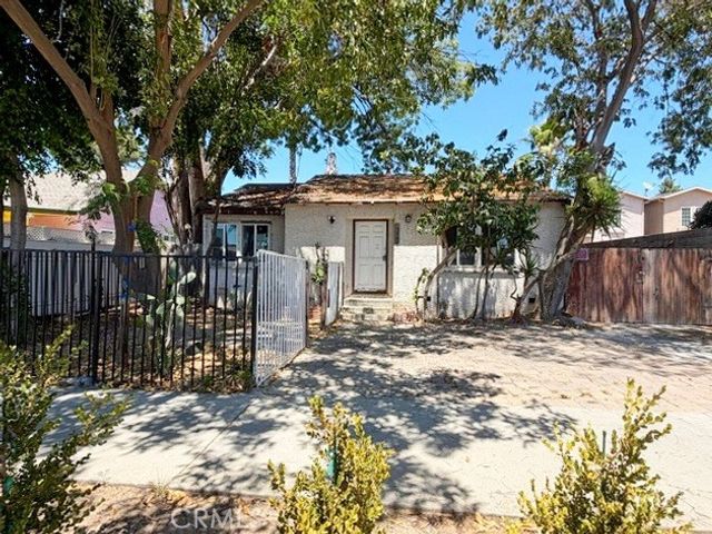 15741 Wyandotte Street, Van Nuys, CA 91406