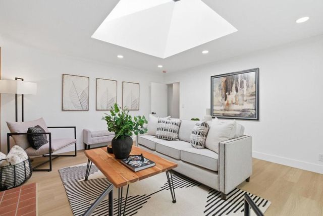 141 Fairmead Lane, Los Gatos, CA 95032