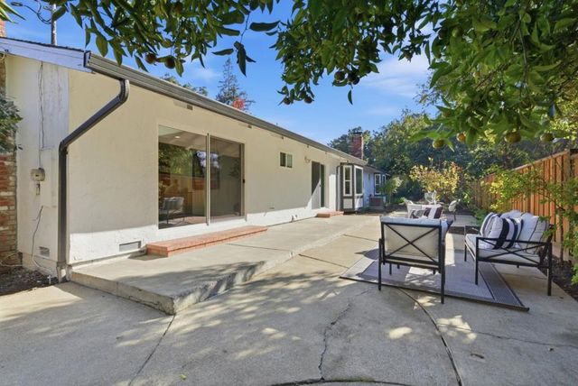 141 Fairmead Lane, Los Gatos, CA 95032