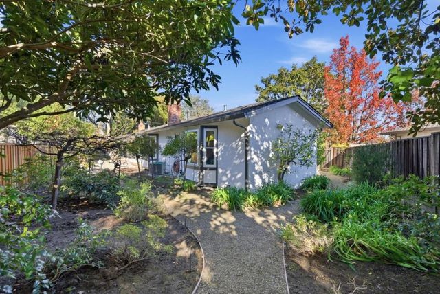 141 Fairmead Lane, Los Gatos, CA 95032