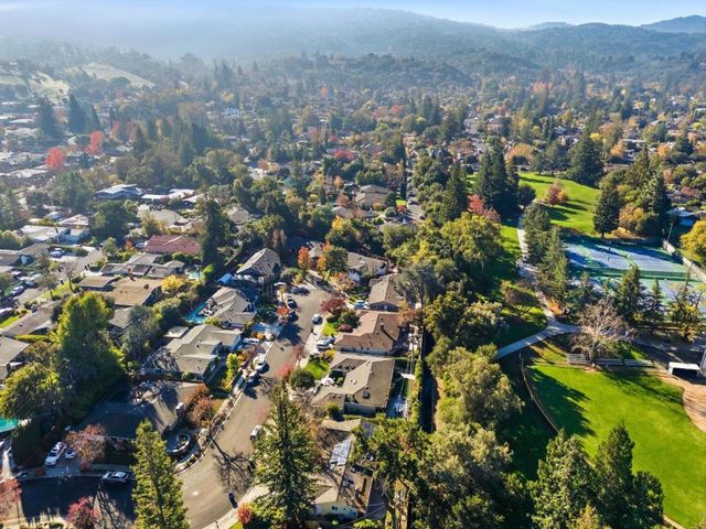 141 Fairmead Lane, Los Gatos, CA 95032