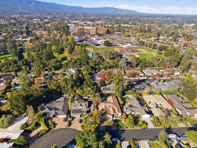 141 Fairmead Lane, Los Gatos, CA 95032