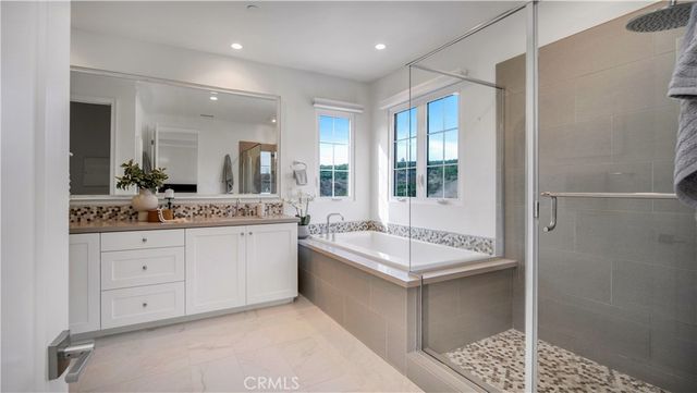 343 Paradiso, Irvine, CA 92602