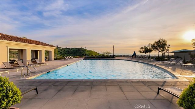 343 Paradiso, Irvine, CA 92602