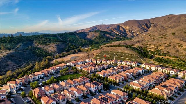 343 Paradiso, Irvine, CA 92602