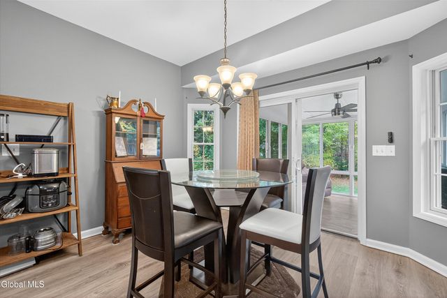 18 Amber Lane, Moreau, NY 12828