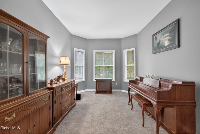 18 Amber Lane, Moreau, NY 12828