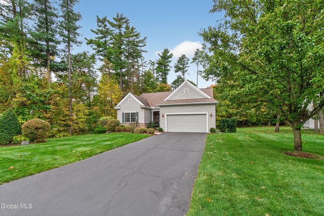 18 Amber Lane, Moreau, NY 12828