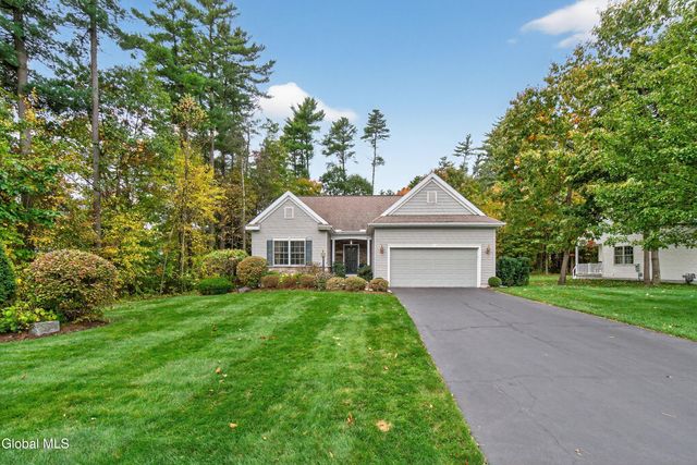 18 Amber Lane, Moreau, NY 12828