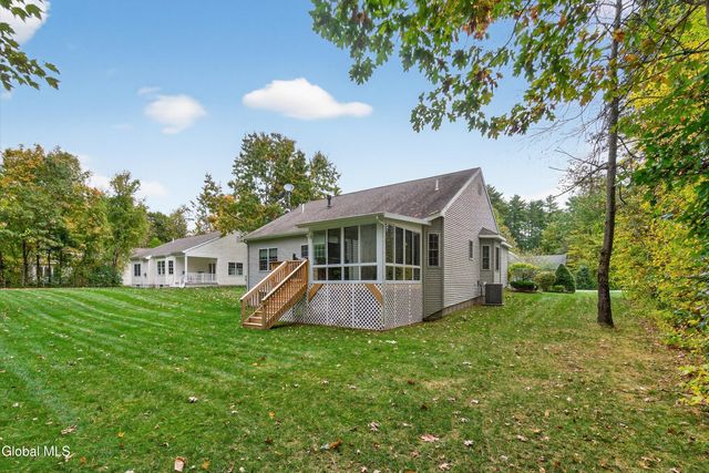 18 Amber Lane, Moreau, NY 12828