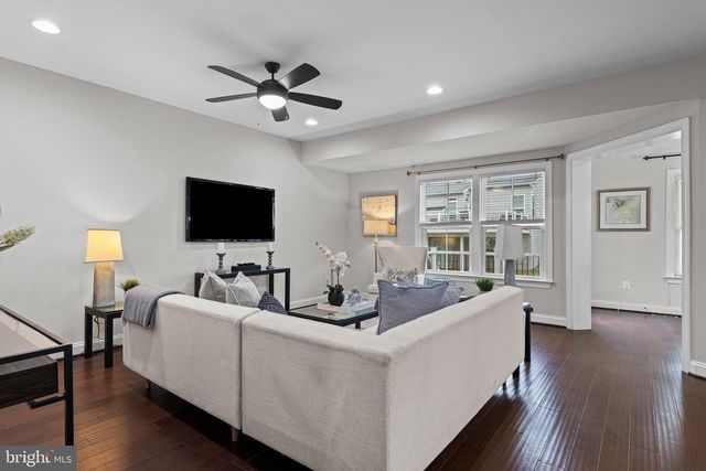 319 QUARRY POINT RD, Malvern, PA 19355