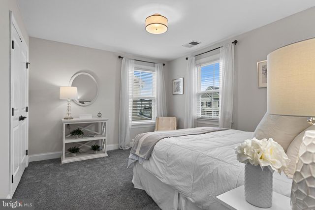 319 QUARRY POINT RD, Malvern, PA 19355