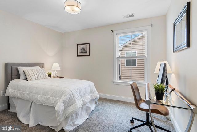 319 QUARRY POINT RD, Malvern, PA 19355