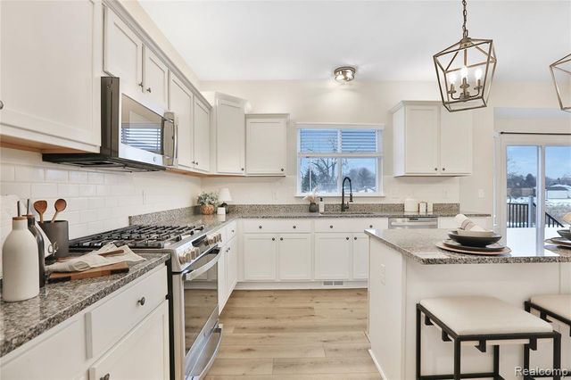 14474 Josephine Court, Livonia, MI 48154