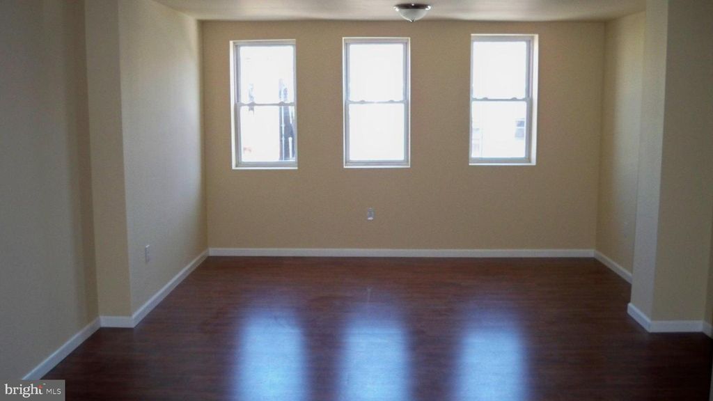 Image 7 of property listing at 6006 CHESTNUT ST, Philadelphia, PA 19139