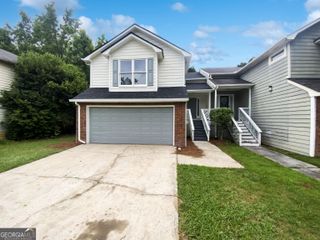 7972 Woodlake Drive, Riverdale, GA 30274