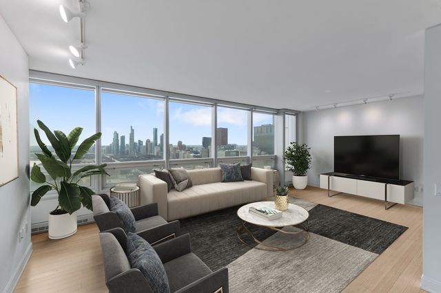 340 E RANDOLPH Street 2905, Chicago, IL 60601