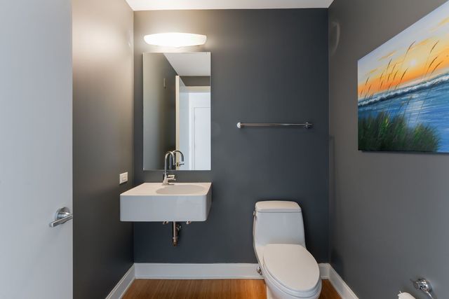 340 E RANDOLPH Street 2905, Chicago, IL 60601