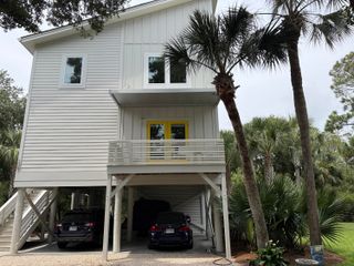 508 E Huron Avenue, Folly Beach, SC 29439