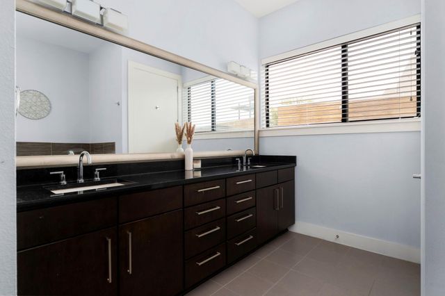 1101 Ivean Pearson RD F201, Lago Vista, TX 78645