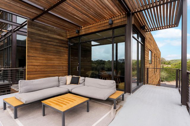 1101 Ivean Pearson RD F201, Lago Vista, TX 78645