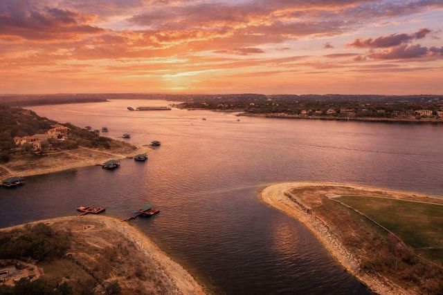 1101 Ivean Pearson RD F201, Lago Vista, TX 78645