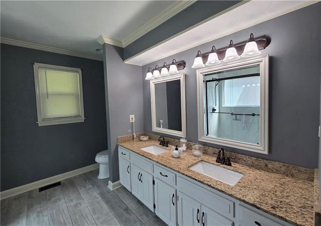 632 Butternut Lane, Liberty, MO 64068