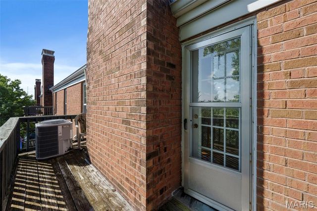 10358 Chimney Rock Drive 31, St Louis, MO 63146