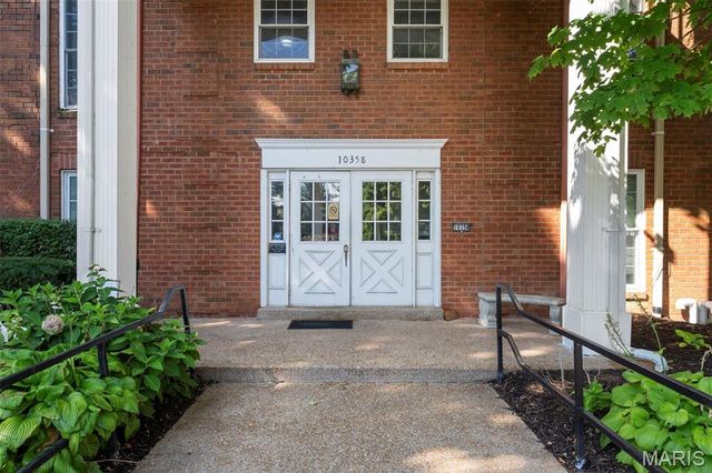 10358 Chimney Rock Drive 31, St Louis, MO 63146