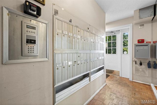 10358 Chimney Rock Drive 31, St Louis, MO 63146
